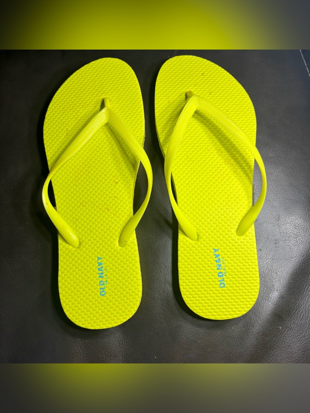 Old Navy Neon Yellow Flip-Flop Sandals Size 9 - 10 EPC